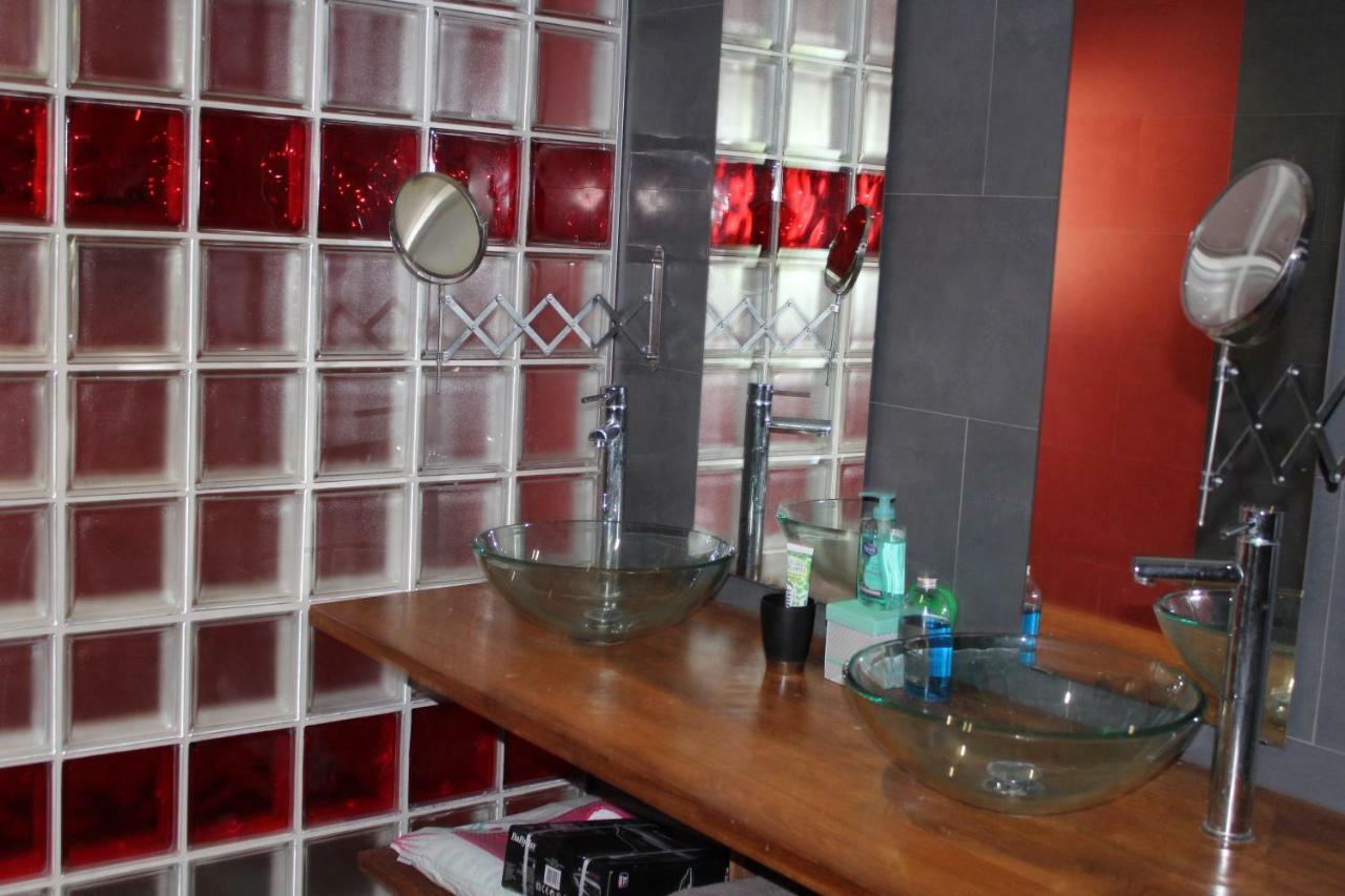 Les Tresors De Lizzie Hotel Coutras Luaran gambar