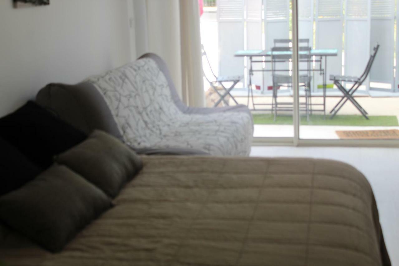 Les Tresors De Lizzie Hotel Coutras Luaran gambar