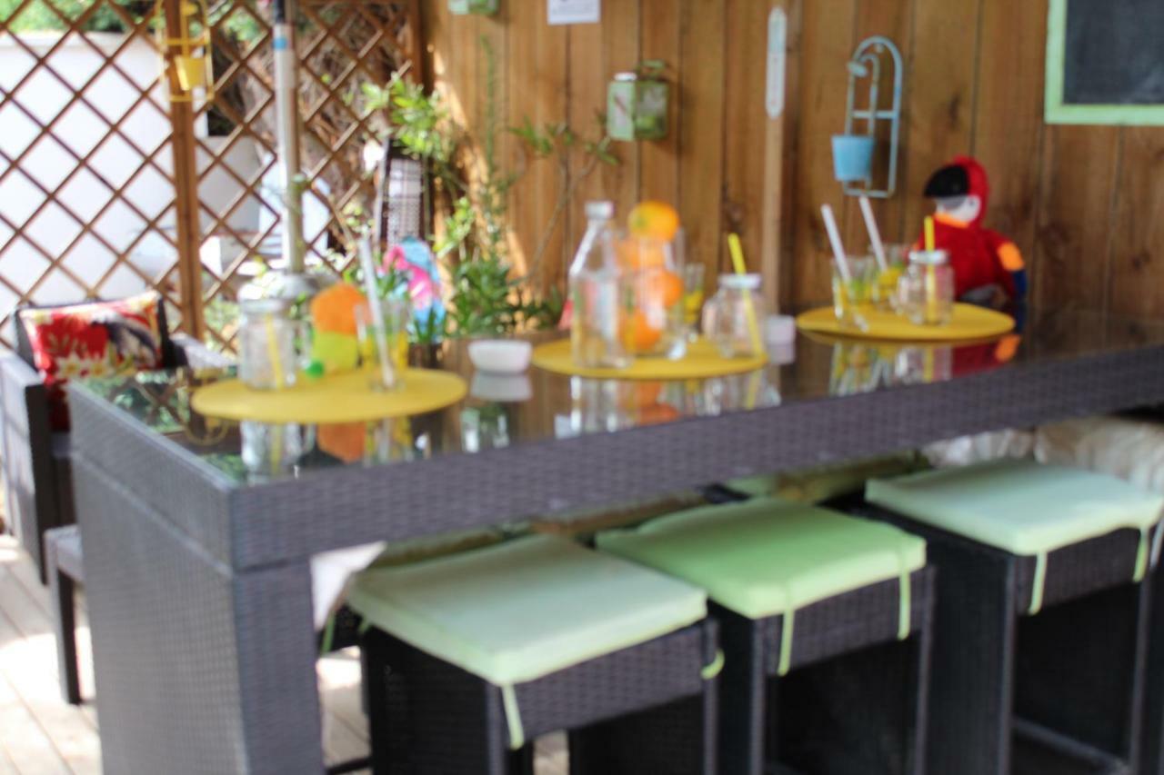 Les Tresors De Lizzie Hotel Coutras Luaran gambar