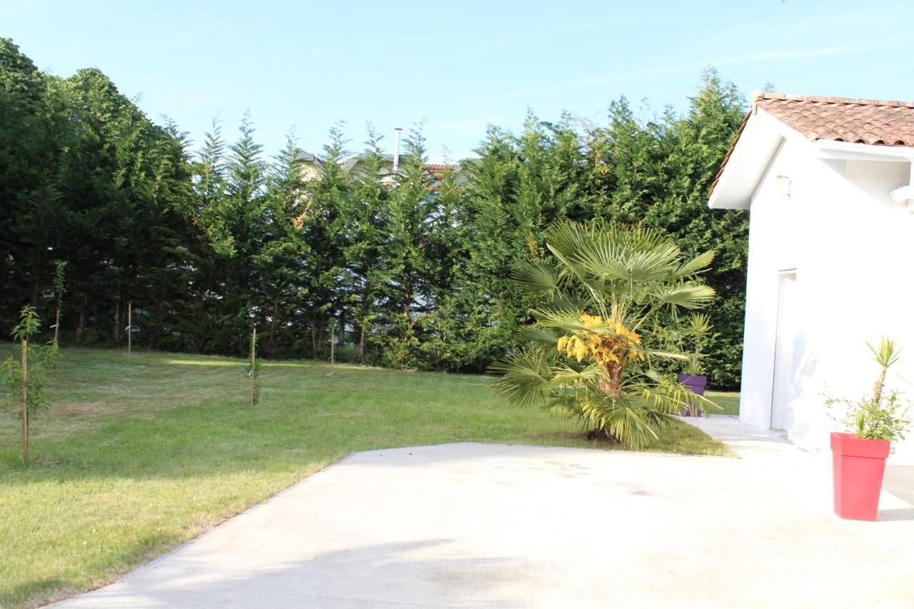 Les Tresors De Lizzie Hotel Coutras Luaran gambar